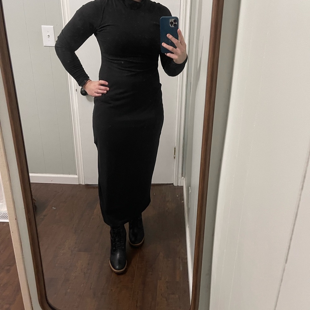 Black cozy maxi dress - Picture 6 of 7